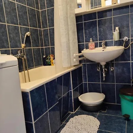 아파트 Apartman Lara *
