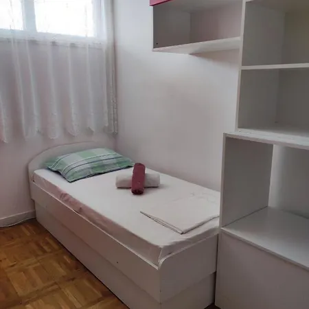 Appartamento Apartman Lara
